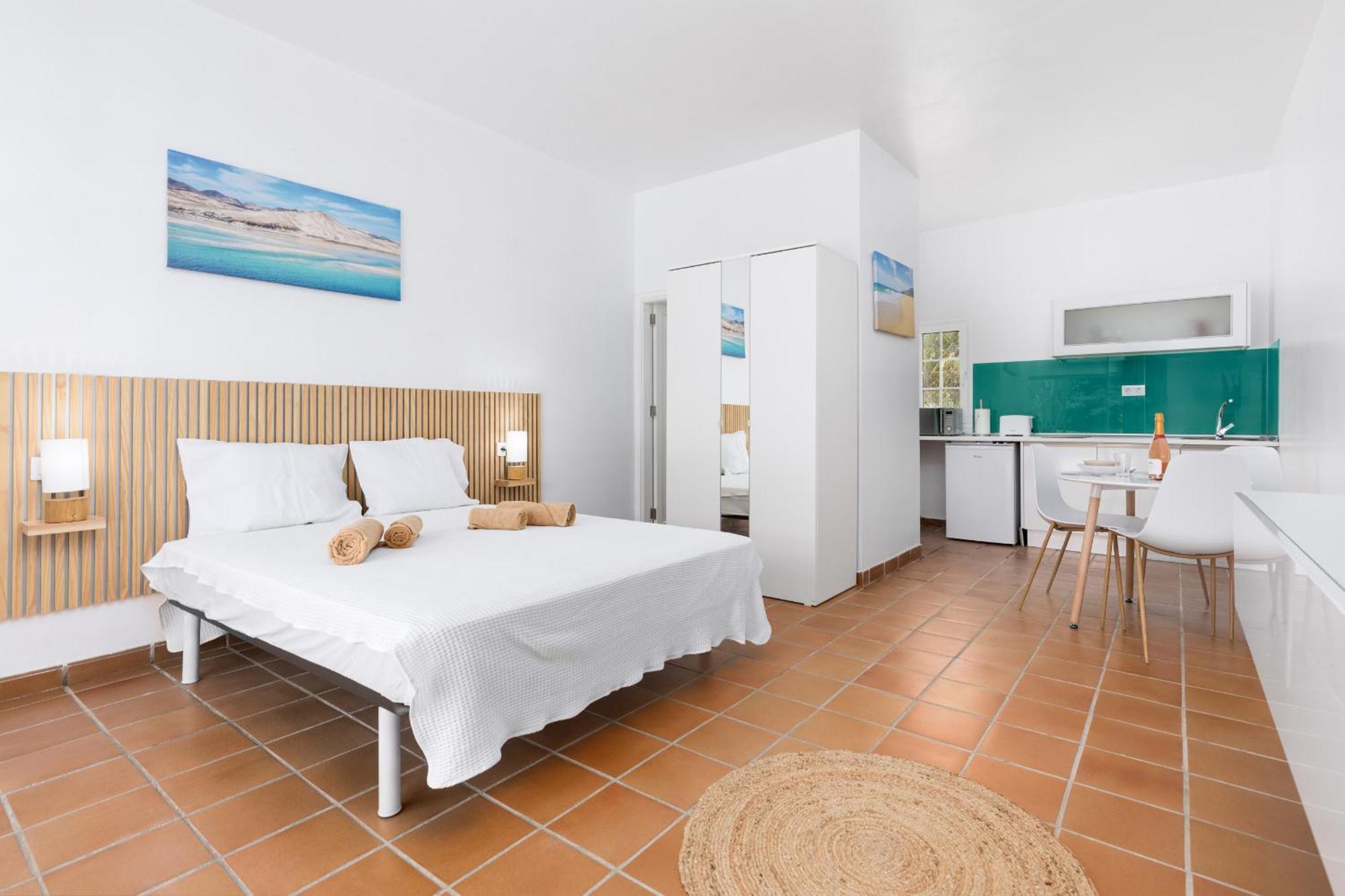 Flor De Hibisco Deluxe Apartments Pájara 外观 照片